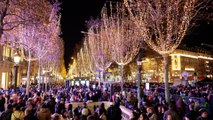 Paris, Tony Estanguet inaugure les illuminations de Noël sur les Champs-Élysées