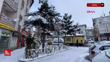 Sivas'ta 906 yerleşim yeri kardan ulaşıma kapandı