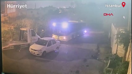 Kağıthane’de belediye otobüsünü çaldıktan sonra parçalarken yakalandılar