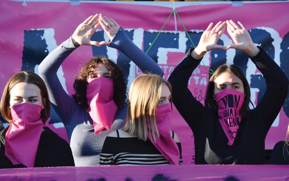 25 novembre, Giornata contro la violenza sulle donne 2024: «Se io non voglio, tu non puoi»