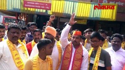 "एकनाथ शिंदे पुन्हा मुख्यमंत्री व्हावे"; विद्यार्थ्यांचं बाप्पाला साकडं