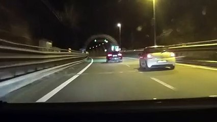 Statale 36, i sorpassi azzardati e la brusca frenata: il video girato con la dashcam