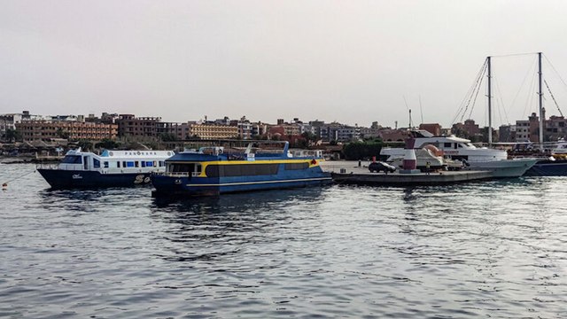 Égypte : un bateau touristique fait naufrage en mer Rouge, les secours recherchent les disparus