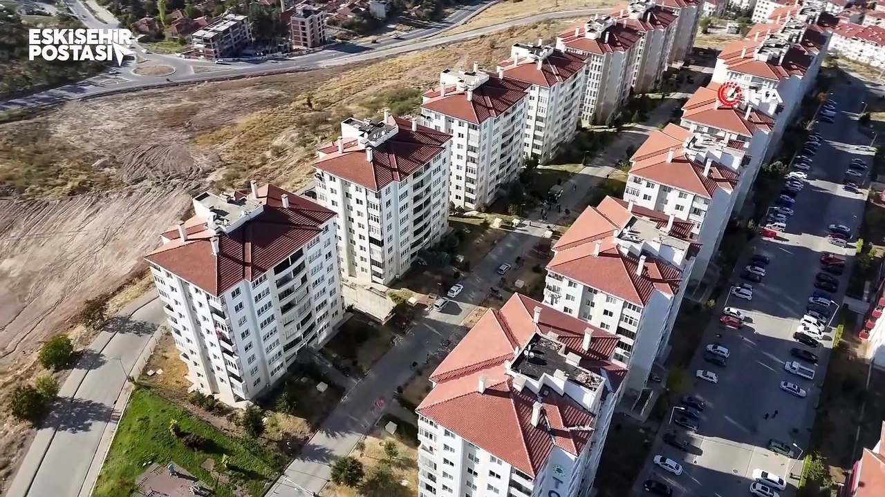 Market kapandı tek çareleri seyyarlar oldu! Eskişehir Karapınar'da isyan