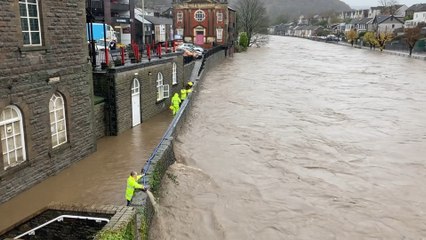 Storm Bert: Five deaths amid mass flooding and major incident declared in Wales
