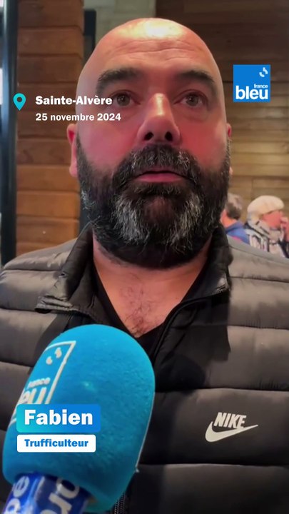 La cohue aux marchés aux truffes de Sainte-Alvère