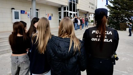 Detienen a un joven de 17 años tras matar a cuchilladas a una menor de 15 en Orihuela (Alicante)