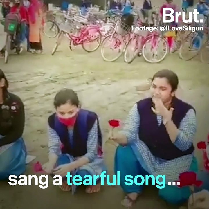 They wished their teacher a melodious goodbye