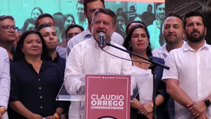 El oficialista Claudio Orrego fue reelecto como gobernador de la Región de Santiago