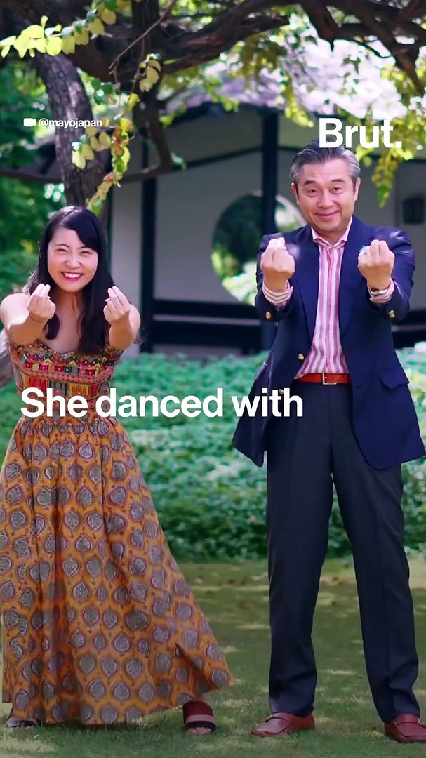 ⁣Two Japanese people and a Rajinikanth song