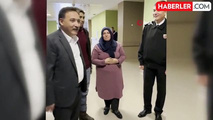 Vali Çiçek, Jandarma Aracında Doğan Bebeği Ziyaret Etti