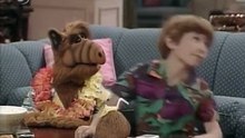 ALF 02x02, La Balada de la Isla de Gilligan