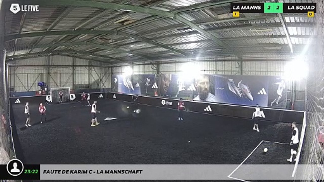 Faute de Karim C - La Mannschaft