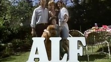 ALF 02x06, Noche de Halloween