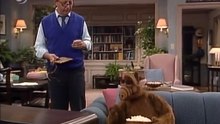 ALF 02x07, Una Chica Hermosa