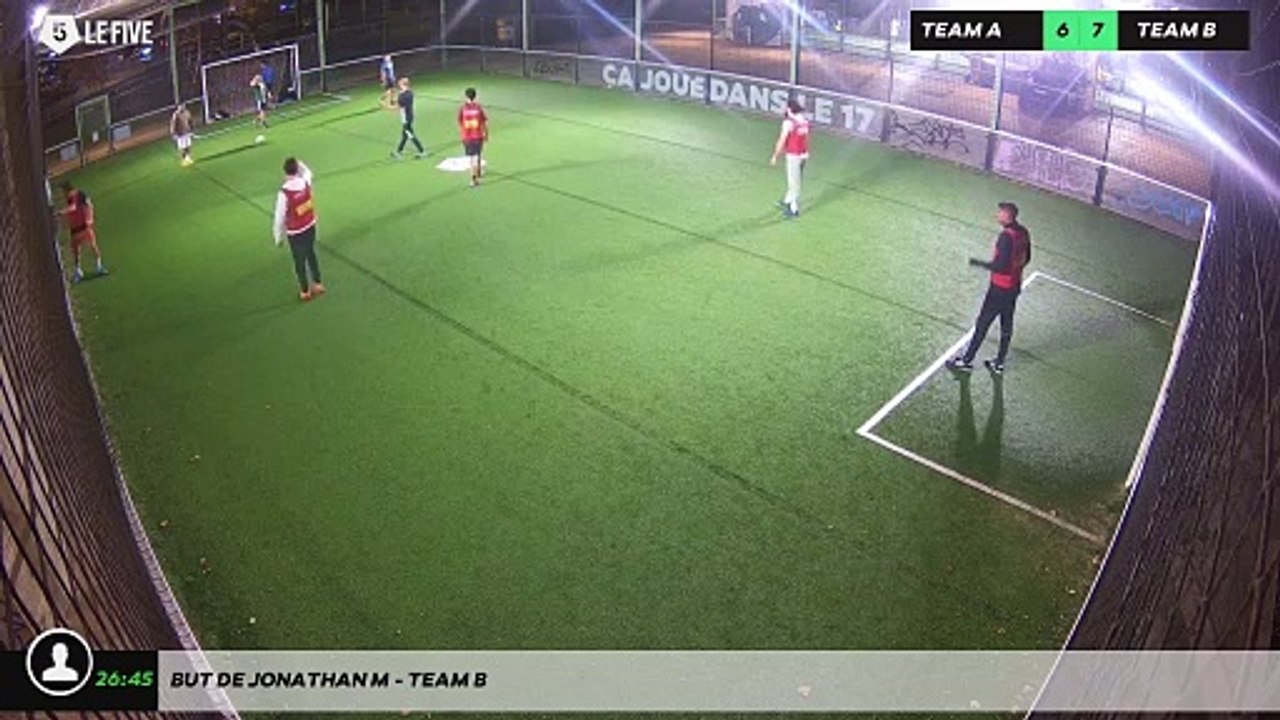 But de Jonathan M - Team B