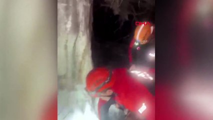 Karda mahsur kalan çifti AFAD ekipleri kurtardı