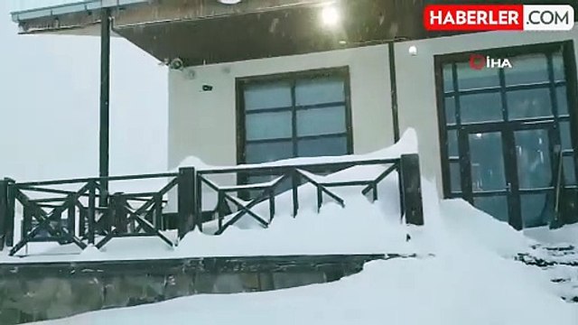 Keltepe Kayak Merkezi'nde Kar Kalınlığı 1 Metreye Ulaştı