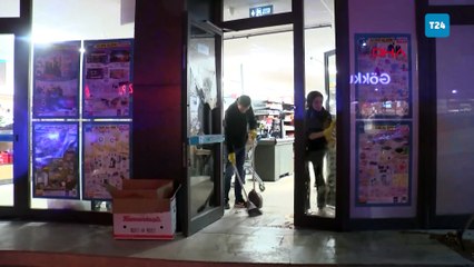 Hırsızlık yaparken yakalanan şüphelileri çalışanlar markete kilitledi, polislerin gelmesini bekledi