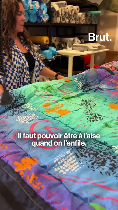Ils fabriquent des vêtements pour les sans-abri à partir de tissus récupérés