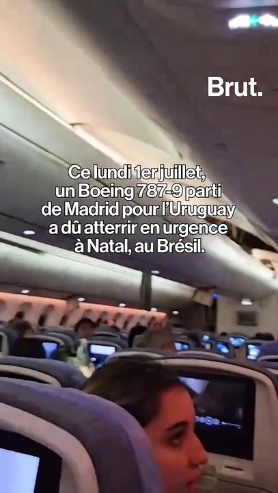 Un homme projeté dans un coffre à bagages lors d'un vol