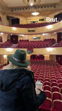 En coulisses avec l'humoriste Caroline Vigneaux