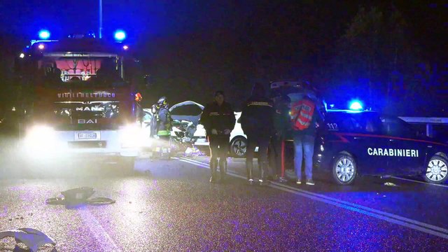 Incidente a Tavazzano: scontro frontale fra due auto, un morto