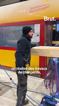 Charpente, couverture, taille de pierre : leur savoir-faire permet de préserver des monuments historiques