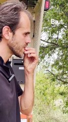 Avec sa rosalotte et son vélo, il a choisi un "mode de vie qui n'existe pas"