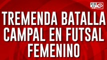 Impresionante batalla campal en futsal femenino termina con varios heridos