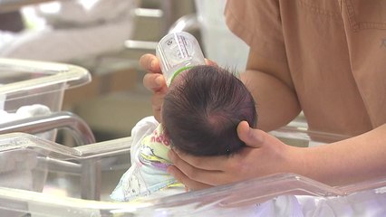 올해 합계출산율 9년 만에 반등 전망..."0.74명 안팎" / YTN