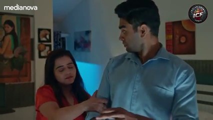 लेडीज टीचर ने स्टूडेंट का उठाया फायदा, किया शोषण | Hot videos - ullu web story