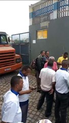 Rodoviários da antiga CSN fazem protesto em Pirajá