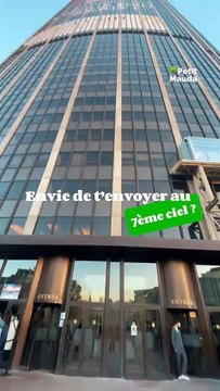 L’endroit idéal pour un date 🌆 Direction la Tour Montparnasse pour une vue spectaculaire sur la ville ! Des panoramas incroyables, des photos à couper le souffle et une expérience unique pour découvrir Paris sous un autre angle. À ne pas manquer lors