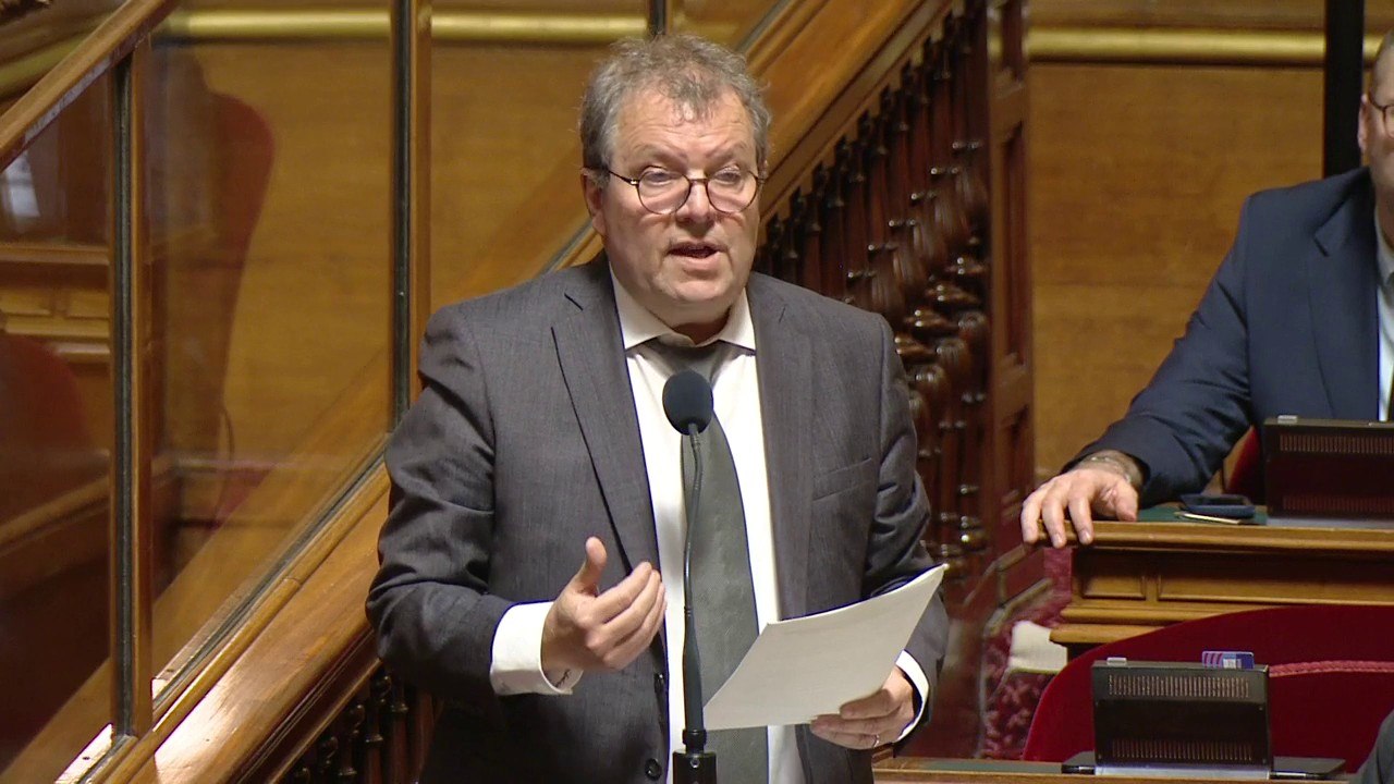 Budget 2025 : le Sénat adopte la surtaxation des hauts revenus