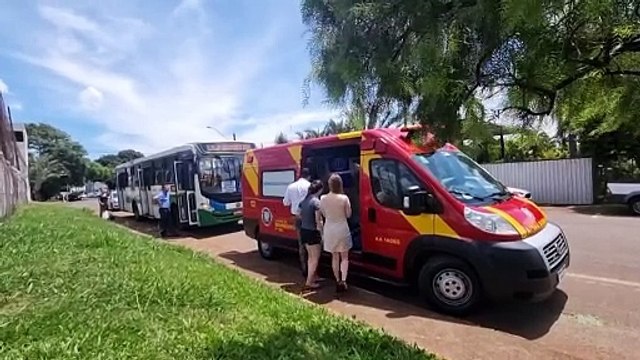 Idoso de 81 anos sofre queda dentro de ônibus do transporte coletivo