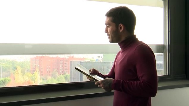 Víctor Elías abre su corazón en su primer libro: Me ha ayudado a perdonarme y a perdonar