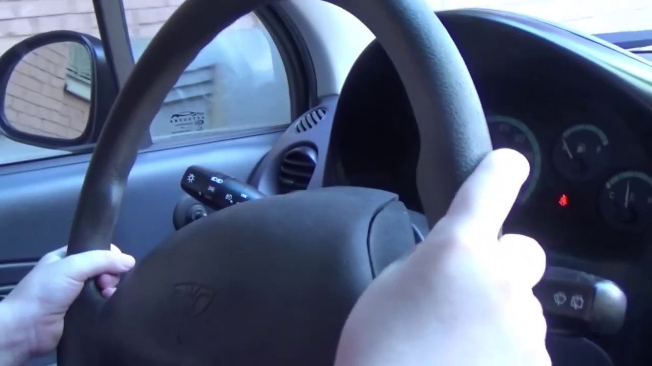 Bad Baby Угнали Машину Родителей много игрушек Bad Kids Driving Parents Car in Real Life(HD)