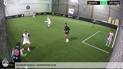 Faute de Tiago A - Celeste Five Club