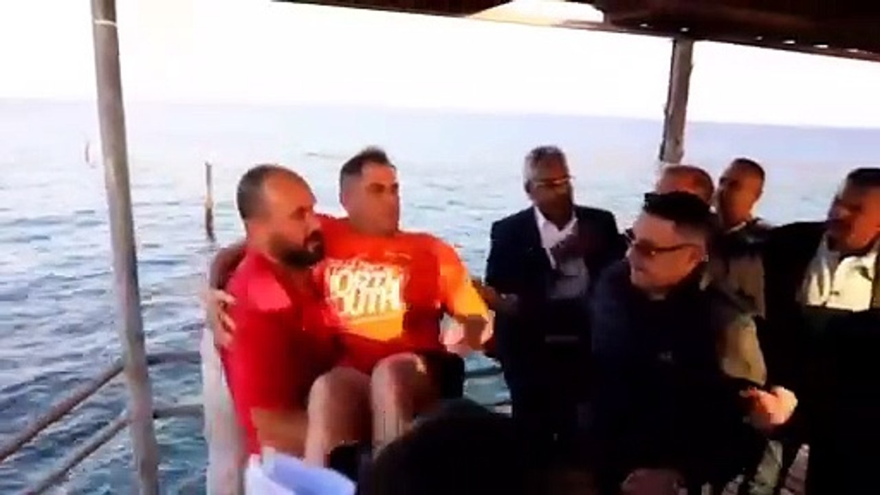 Quatro corpos e cinco sobreviventes resgatados após naufrágio no Egito