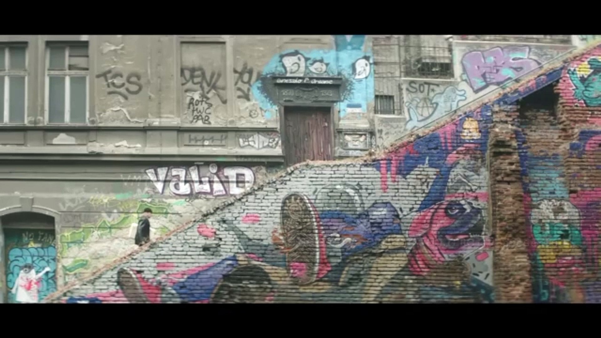 Ele é procurado por todo serviço de inteligência - O General - Completo e dublado