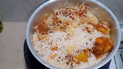 Biryani recipe cooked by Khana pakana kitchen😄
