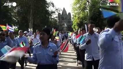 Cambogia, una marcia per "un mondo senza mine antiuomo"