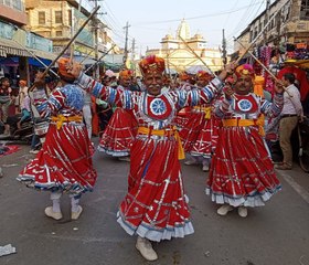 शोभायात्रा में दिखी लोक संस्कृति की झलक, देखें वीडियो