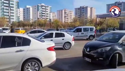 Diyarbakır'da araç muayenesi çilesi devam ediyor