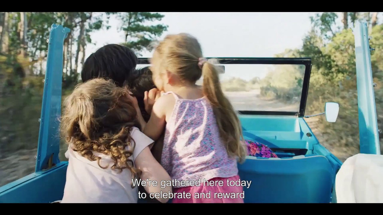 Plastic Guns Trailer (2) OmeU