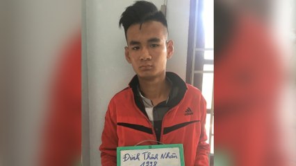Bắt "đạo chích" trộm gần lượng vàng rồi vứt vào bụi rậm vì tưởng… vàng giả