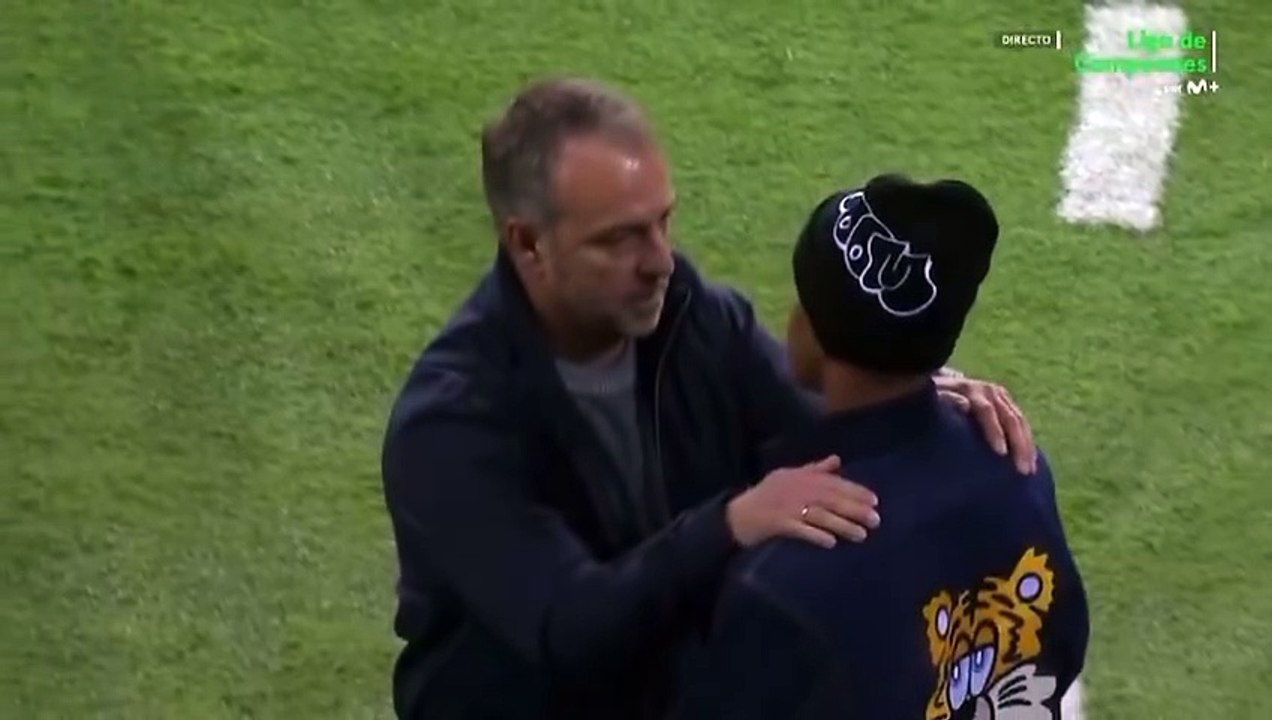 La charla entre Lamine Yamal y Hansi Flick: el técnico alemán no reveló su contenido