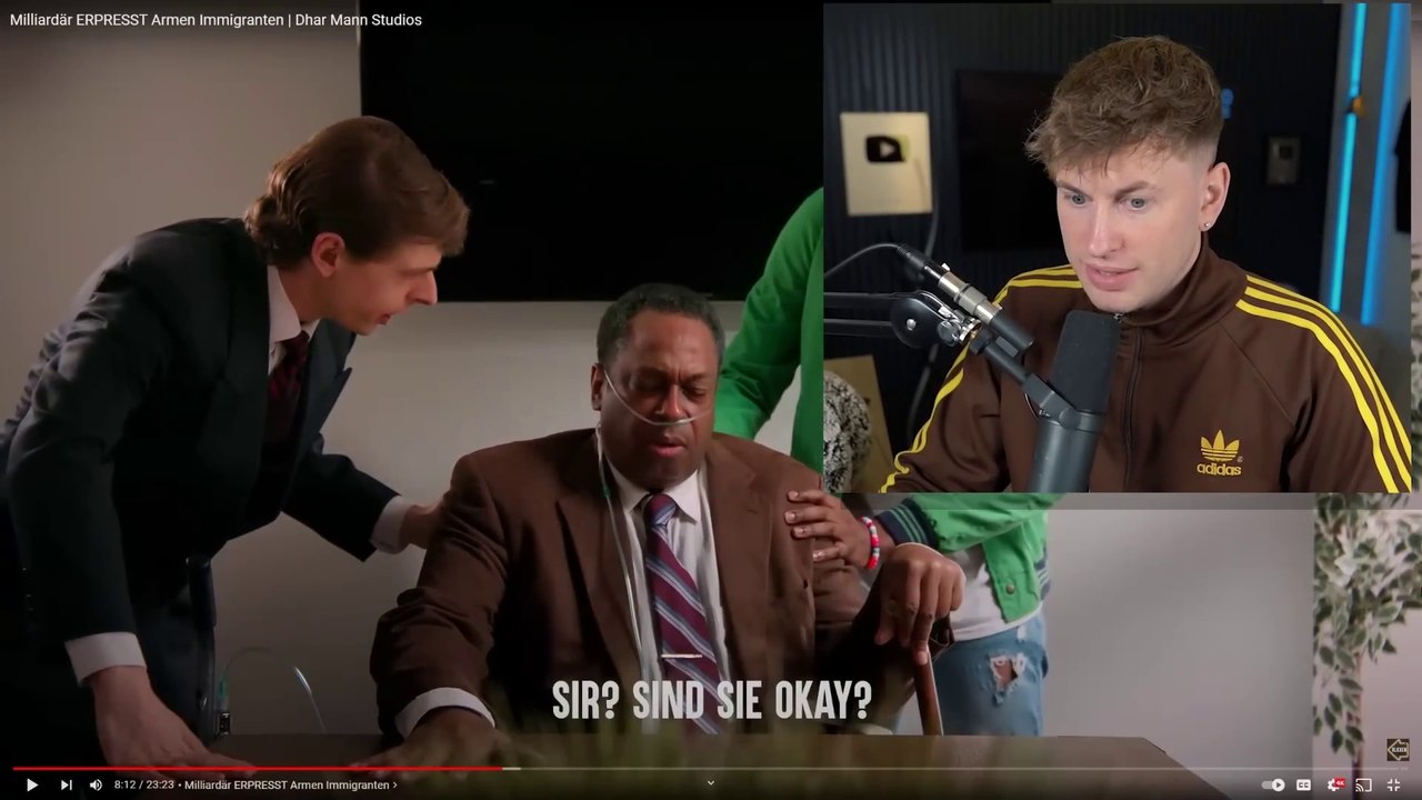 Vater SΤΙRΒT während ARBEIT