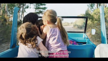 Plastic Guns ⁄ Les Pistolets en plastique - Trailer
